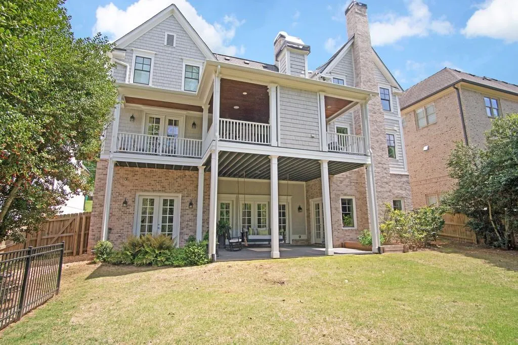 4724 E Conway Drive, Atlanta, Georgia 30327, 7 Bedrooms Bedrooms, ,6 BathroomsBathrooms,Residential,Sold,4724 E Conway Drive,6543498