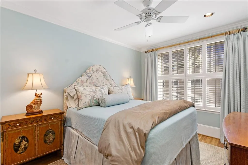 30 Collier Road Nw Unit 6, Atlanta, Georgia 30309, 1 Bedroom Bedrooms, ,1 BathroomBathrooms,Residential,Sold,30 Collier Road Nw Unit 6,7529286