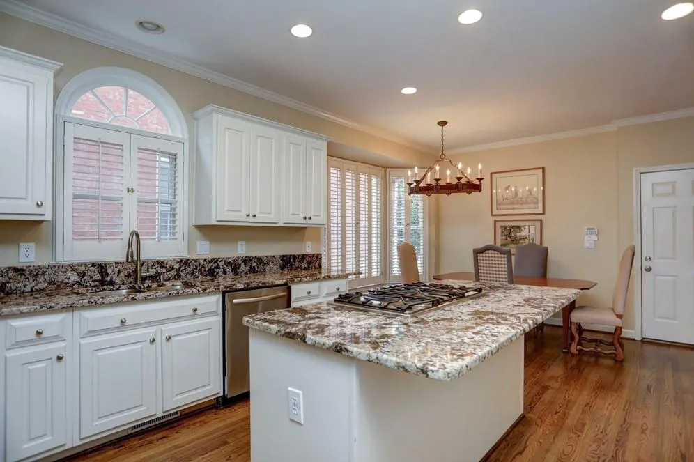 5700 Cameron Hall Place, Atlanta, Georgia 30328, 3 Bedrooms Bedrooms, ,2 BathroomsBathrooms,Residential,Sold,5700 Cameron Hall Place,6507303