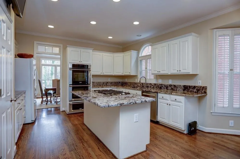 5700 Cameron Hall Place, Atlanta, Georgia 30328, 3 Bedrooms Bedrooms, ,2 BathroomsBathrooms,Residential,Sold,5700 Cameron Hall Place,6507303