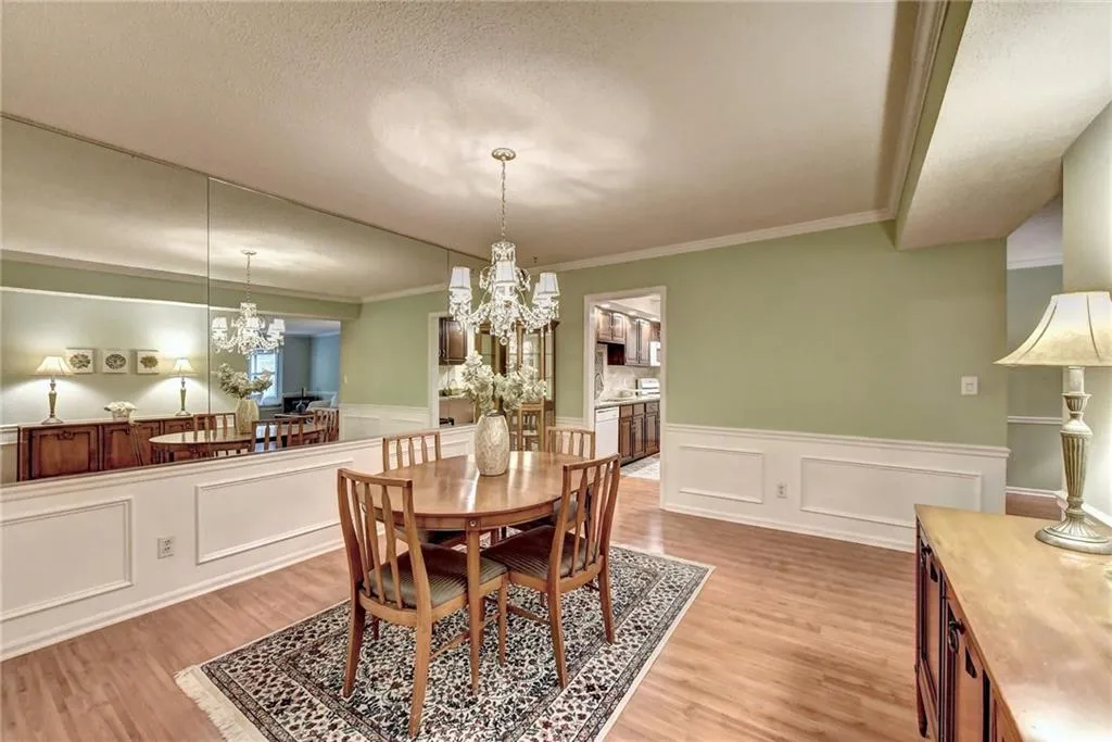 6851 Roswell Road Ne Unit I4, Sandy Springs, Georgia 30328, 3 Bedrooms Bedrooms, ,2 BathroomsBathrooms,Residential,Sold,6851 Roswell Road Ne Unit I4,6775294 6851 Roswell Road Ne Unit I4, Sandy Springs, Georgia 30328, 3 Bedrooms Bedrooms, ,2 BathroomsBathrooms,Residential,Sold,6851 Roswell Road Ne Unit I4,6775294