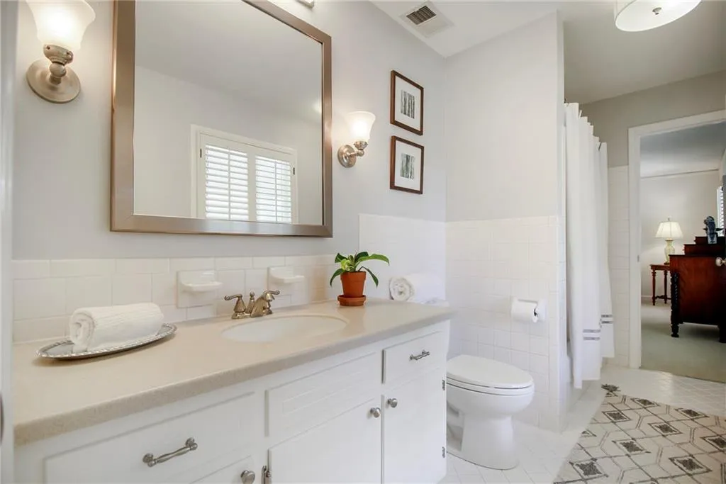 5970 Riverwood Drive, Atlanta, Georgia 30328, 5 Bedrooms Bedrooms, ,4 BathroomsBathrooms,Residential,Sold,5970 Riverwood Drive,6914075