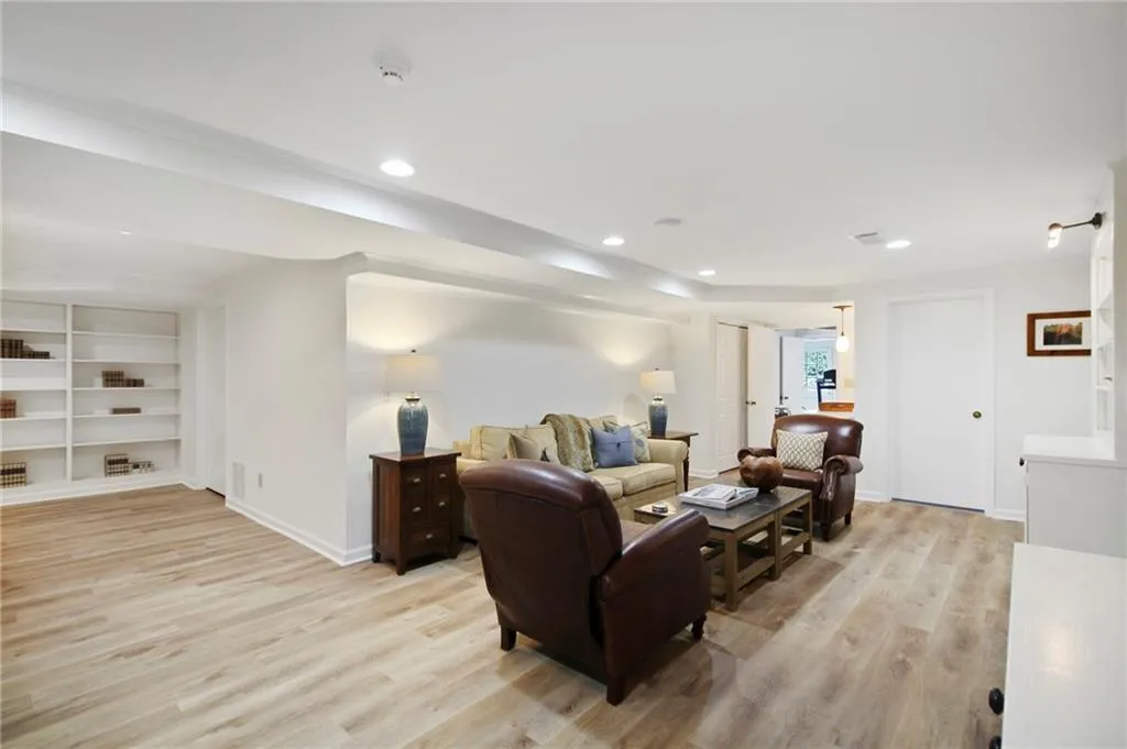 5970 Riverwood Drive, Atlanta, Georgia 30328, 5 Bedrooms Bedrooms, ,4 BathroomsBathrooms,Residential,Sold,5970 Riverwood Drive,6914075