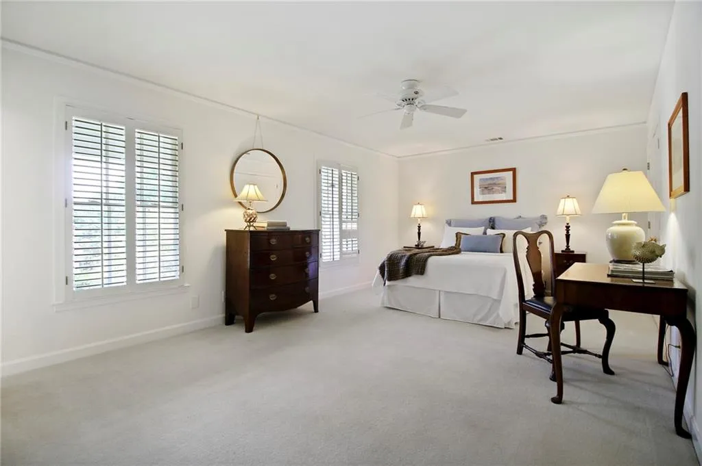 5970 Riverwood Drive, Atlanta, Georgia 30328, 5 Bedrooms Bedrooms, ,4 BathroomsBathrooms,Residential,Sold,5970 Riverwood Drive,6914075