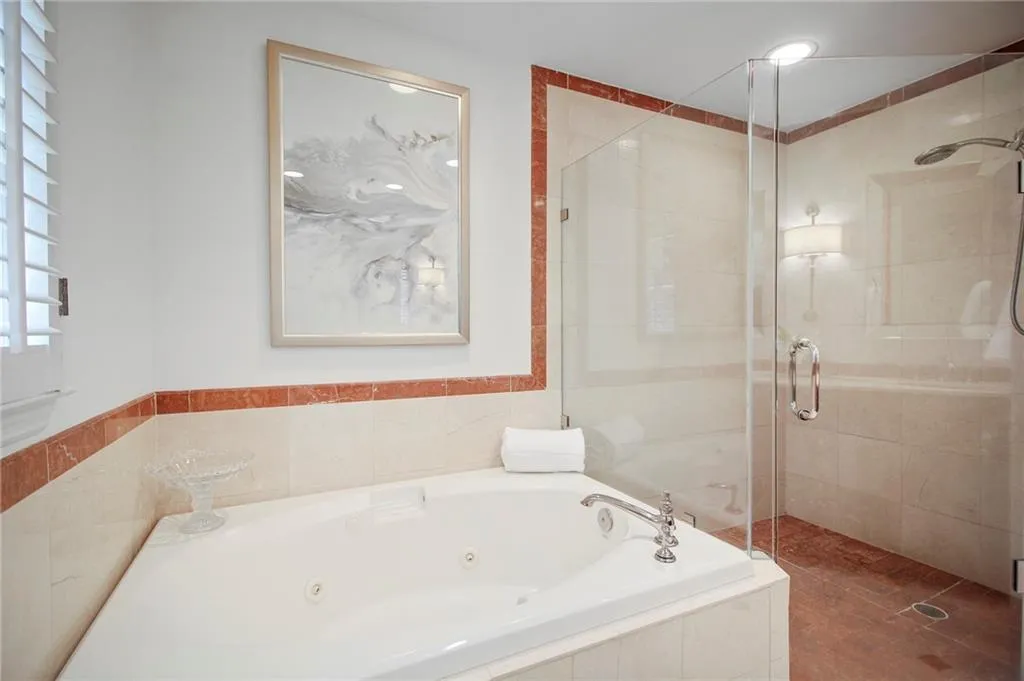 5970 Riverwood Drive, Atlanta, Georgia 30328, 5 Bedrooms Bedrooms, ,4 BathroomsBathrooms,Residential,Sold,5970 Riverwood Drive,6914075