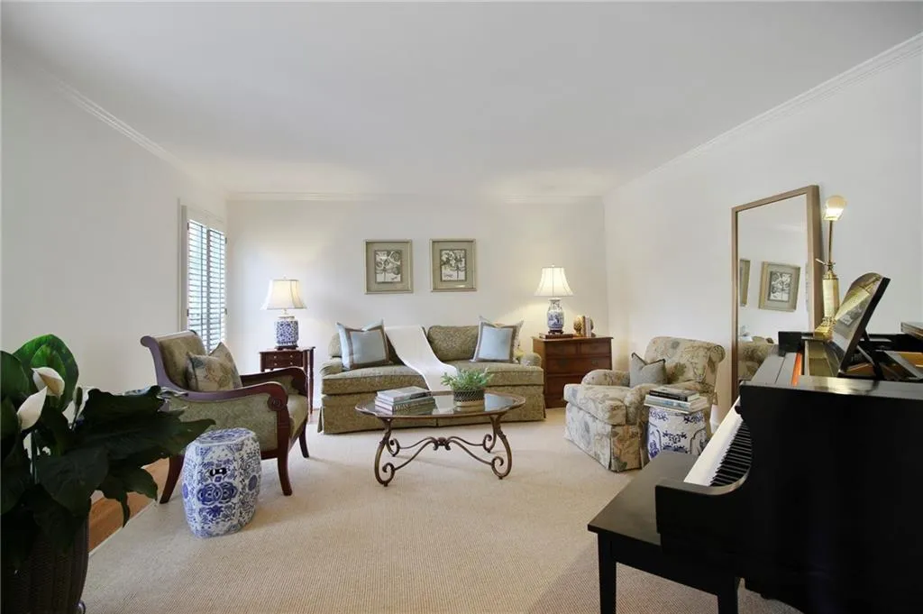 5970 Riverwood Drive, Atlanta, Georgia 30328, 5 Bedrooms Bedrooms, ,4 BathroomsBathrooms,Residential,Sold,5970 Riverwood Drive,6914075