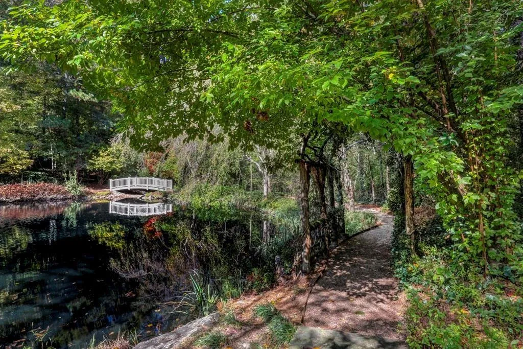 4615 Northside Drive, Atlanta, Georgia 30327, 6 Bedrooms Bedrooms, ,7 BathroomsBathrooms,Residential,Sold,4615 Northside Drive,6788514 4615 Northside Drive, Atlanta, Georgia 30327, 6 Bedrooms Bedrooms, ,7 BathroomsBathrooms,Residential,Sold,4615 Northside Drive,6788514