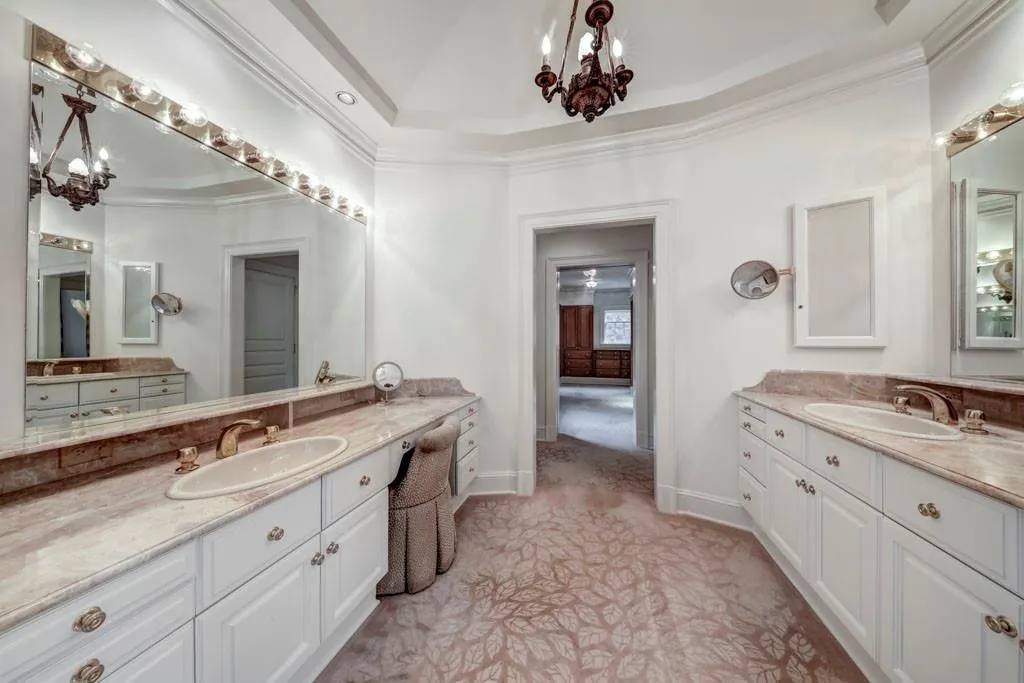 4615 Northside Drive, Atlanta, Georgia 30327, 6 Bedrooms Bedrooms, ,7 BathroomsBathrooms,Residential,Sold,4615 Northside Drive,6788514 4615 Northside Drive, Atlanta, Georgia 30327, 6 Bedrooms Bedrooms, ,7 BathroomsBathrooms,Residential,Sold,4615 Northside Drive,6788514