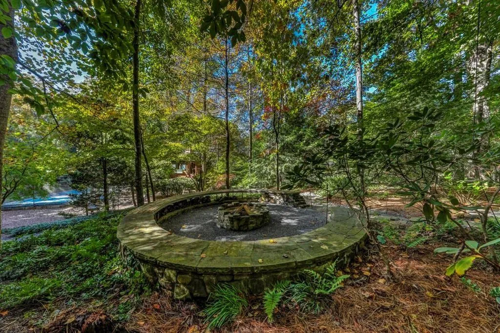 4615 Northside Drive, Atlanta, Georgia 30327, 6 Bedrooms Bedrooms, ,7 BathroomsBathrooms,Residential,Sold,4615 Northside Drive,6788514 4615 Northside Drive, Atlanta, Georgia 30327, 6 Bedrooms Bedrooms, ,7 BathroomsBathrooms,Residential,Sold,4615 Northside Drive,6788514