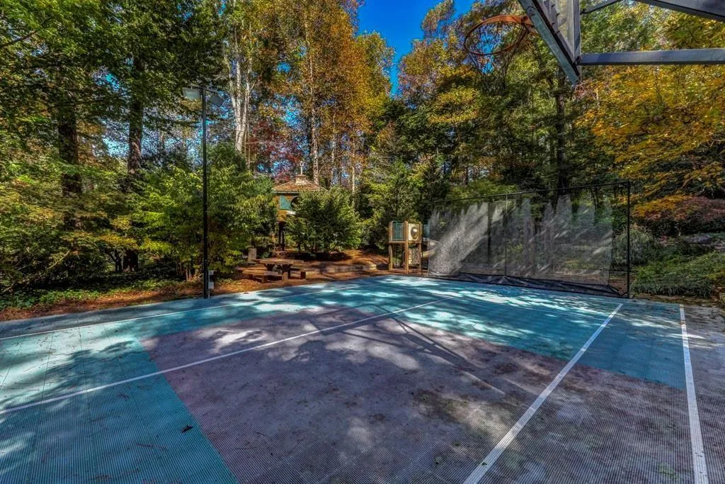 4615 Northside Drive, Atlanta, Georgia 30327, 6 Bedrooms Bedrooms, ,7 BathroomsBathrooms,Residential,Sold,4615 Northside Drive,6788514 4615 Northside Drive, Atlanta, Georgia 30327, 6 Bedrooms Bedrooms, ,7 BathroomsBathrooms,Residential,Sold,4615 Northside Drive,6788514