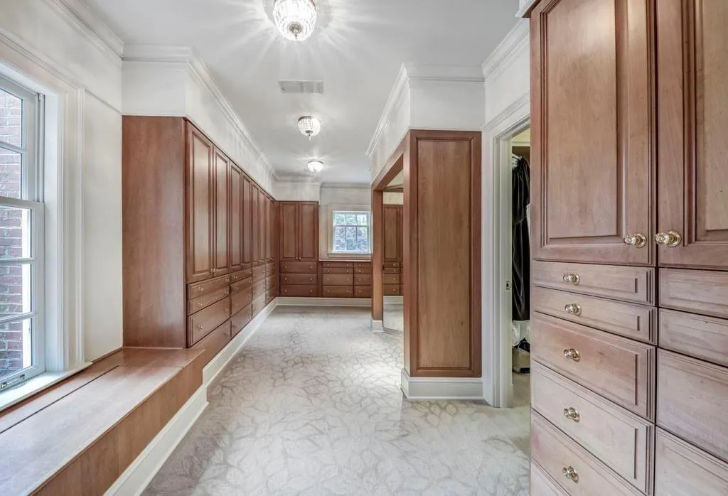 4615 Northside Drive, Atlanta, Georgia 30327, 6 Bedrooms Bedrooms, ,7 BathroomsBathrooms,Residential,Sold,4615 Northside Drive,6788514 4615 Northside Drive, Atlanta, Georgia 30327, 6 Bedrooms Bedrooms, ,7 BathroomsBathrooms,Residential,Sold,4615 Northside Drive,6788514