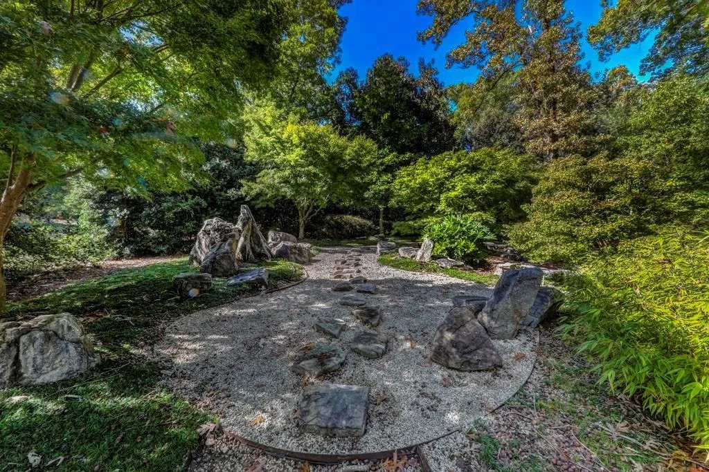 4615 Northside Drive, Atlanta, Georgia 30327, 6 Bedrooms Bedrooms, ,7 BathroomsBathrooms,Residential,Sold,4615 Northside Drive,6788514 4615 Northside Drive, Atlanta, Georgia 30327, 6 Bedrooms Bedrooms, ,7 BathroomsBathrooms,Residential,Sold,4615 Northside Drive,6788514