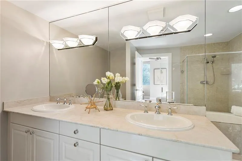 700 Park Regency Place Ne Unit 803, Atlanta, Georgia 30326, 2 Bedrooms Bedrooms, ,2 BathroomsBathrooms,Residential,For Sale,700 Park Regency Place Ne Unit 803,7546740