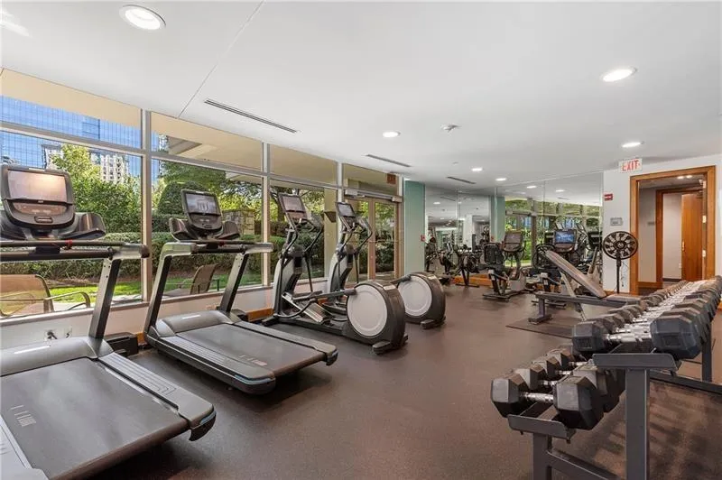700 Park Regency Place Ne Unit 803, Atlanta, Georgia 30326, 2 Bedrooms Bedrooms, ,2 BathroomsBathrooms,Residential,For Sale,700 Park Regency Place Ne Unit 803,7546740