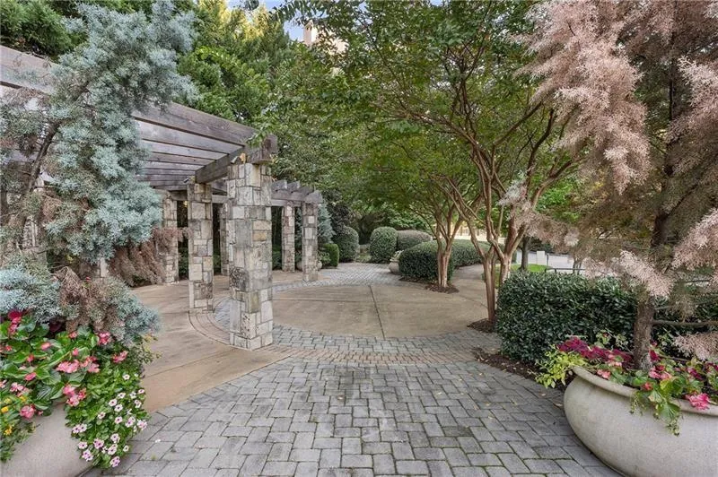 700 Park Regency Place Ne Unit 803, Atlanta, Georgia 30326, 2 Bedrooms Bedrooms, ,2 BathroomsBathrooms,Residential,For Sale,700 Park Regency Place Ne Unit 803,7546740
