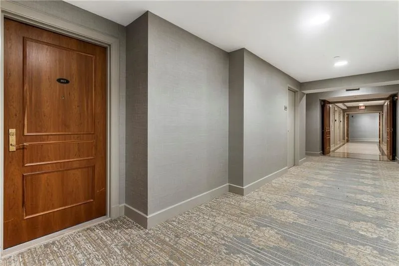 700 Park Regency Place Ne Unit 803, Atlanta, Georgia 30326, 2 Bedrooms Bedrooms, ,2 BathroomsBathrooms,Residential,For Sale,700 Park Regency Place Ne Unit 803,7546740