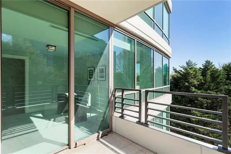 700 Park Regency Place Ne Unit 803, Atlanta, Georgia 30326, 2 Bedrooms Bedrooms, ,2 BathroomsBathrooms,Residential,For Sale,700 Park Regency Place Ne Unit 803,7546740