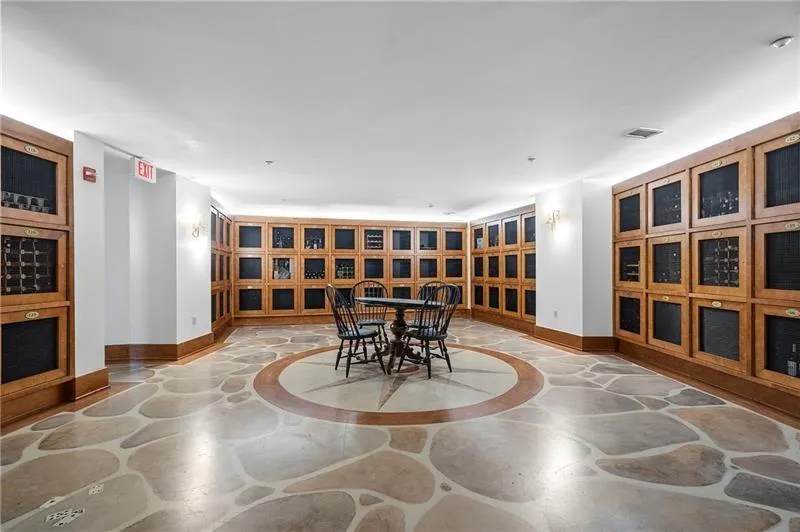 700 Park Regency Place Ne Unit 803, Atlanta, Georgia 30326, 2 Bedrooms Bedrooms, ,2 BathroomsBathrooms,Residential,For Sale,700 Park Regency Place Ne Unit 803,7546740