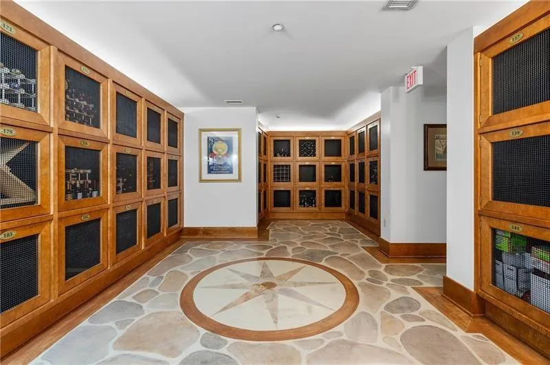 700 Park Regency Place Ne Unit 803, Atlanta, Georgia 30326, 2 Bedrooms Bedrooms, ,2 BathroomsBathrooms,Residential,For Sale,700 Park Regency Place Ne Unit 803,7546740