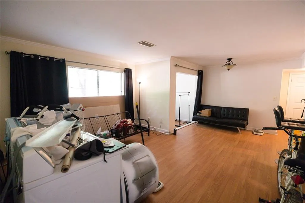 1604 Wingate Way, Sandy Springs, Georgia 30350, 1 Bedroom Bedrooms, ,1 BathroomBathrooms,Residential,Sold,1604 Wingate Way,6777638