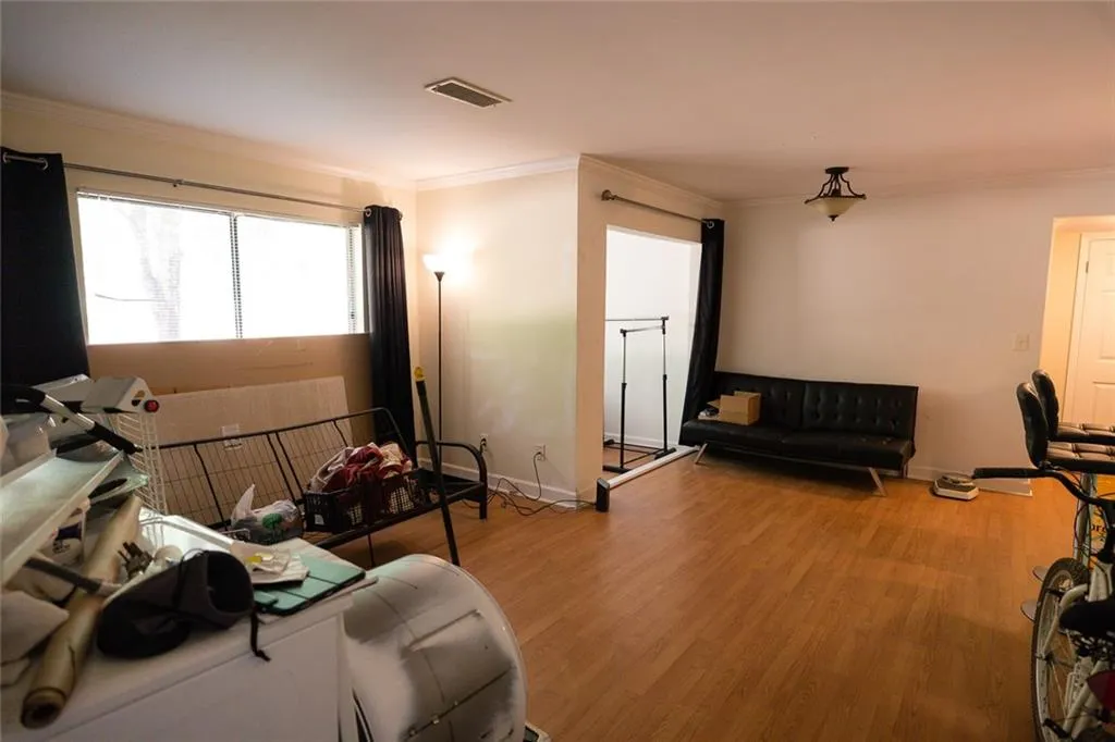 1604 Wingate Way, Sandy Springs, Georgia 30350, 1 Bedroom Bedrooms, ,1 BathroomBathrooms,Residential,Sold,1604 Wingate Way,6777638