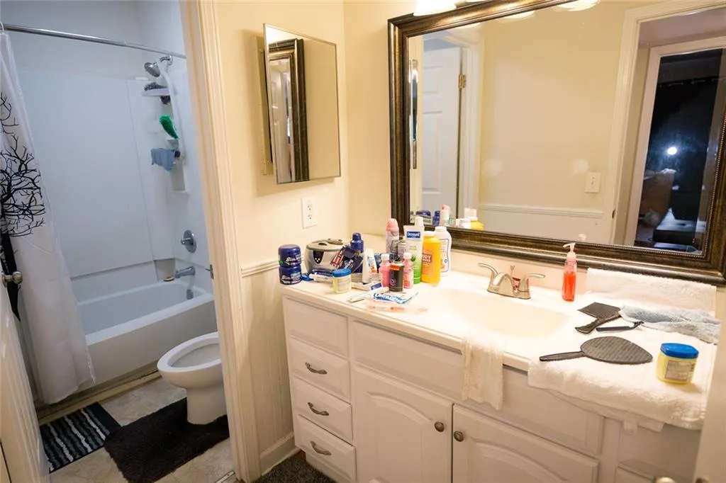 1604 Wingate Way, Sandy Springs, Georgia 30350, 1 Bedroom Bedrooms, ,1 BathroomBathrooms,Residential,Sold,1604 Wingate Way,6777638