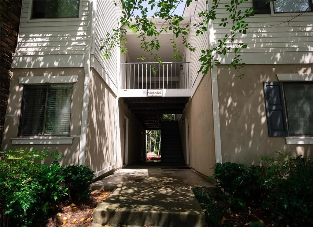 1604 Wingate Way, Sandy Springs, Georgia 30350, 1 Bedroom Bedrooms, ,1 BathroomBathrooms,Residential,Sold,1604 Wingate Way,6777638