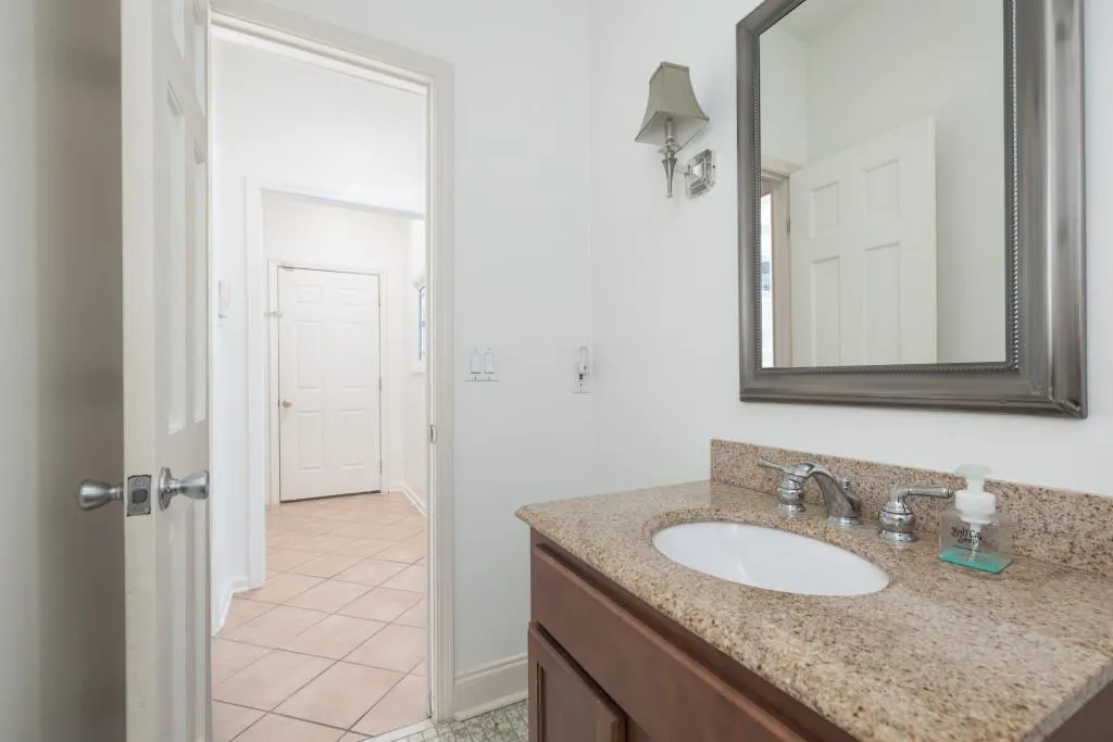 465 Cambridge Way, Sandy Springs, Georgia 30328, 4 Bedrooms Bedrooms, ,2 BathroomsBathrooms,Residential,Sold,465 Cambridge Way,7067377