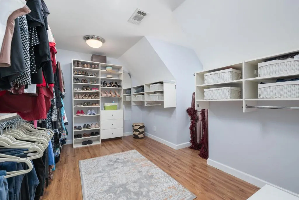 465 Cambridge Way, Sandy Springs, Georgia 30328, 4 Bedrooms Bedrooms, ,2 BathroomsBathrooms,Residential,Sold,465 Cambridge Way,7067377