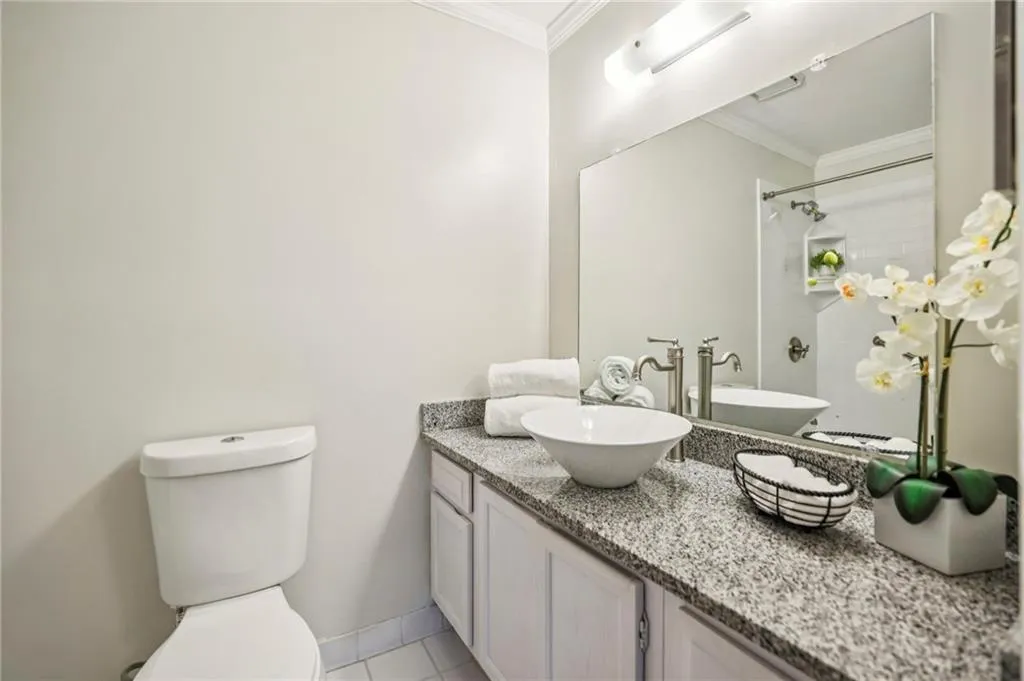 Primary bath, with lots of counter space!