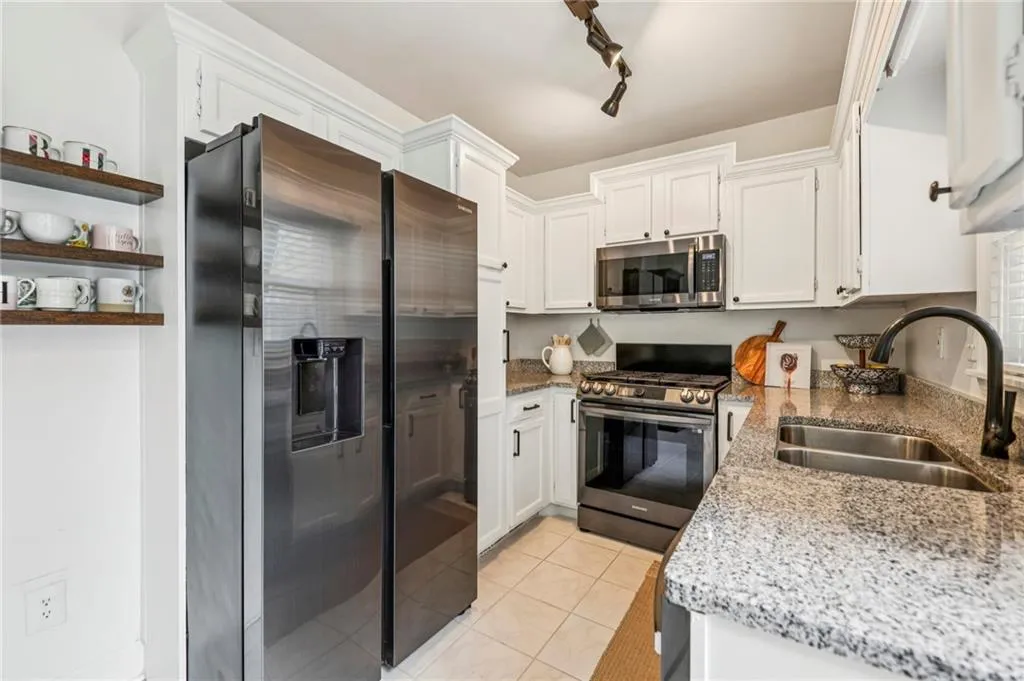 Plenty of storage and counter space!