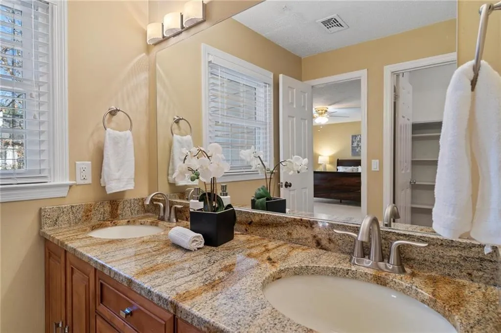 501 Brandywine Circle, Sandy Springs, Georgia 30350, 3 Bedrooms Bedrooms, ,2 BathroomsBathrooms,Residential,Sold,501 Brandywine Circle,6849930