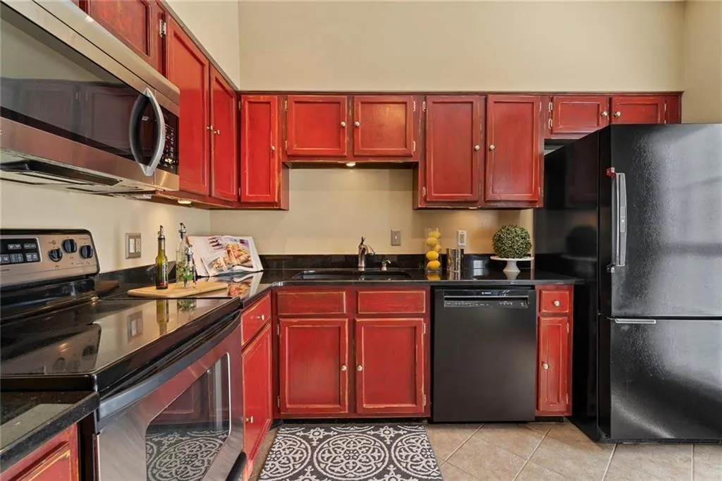 501 Brandywine Circle, Sandy Springs, Georgia 30350, 3 Bedrooms Bedrooms, ,2 BathroomsBathrooms,Residential,Sold,501 Brandywine Circle,6849930