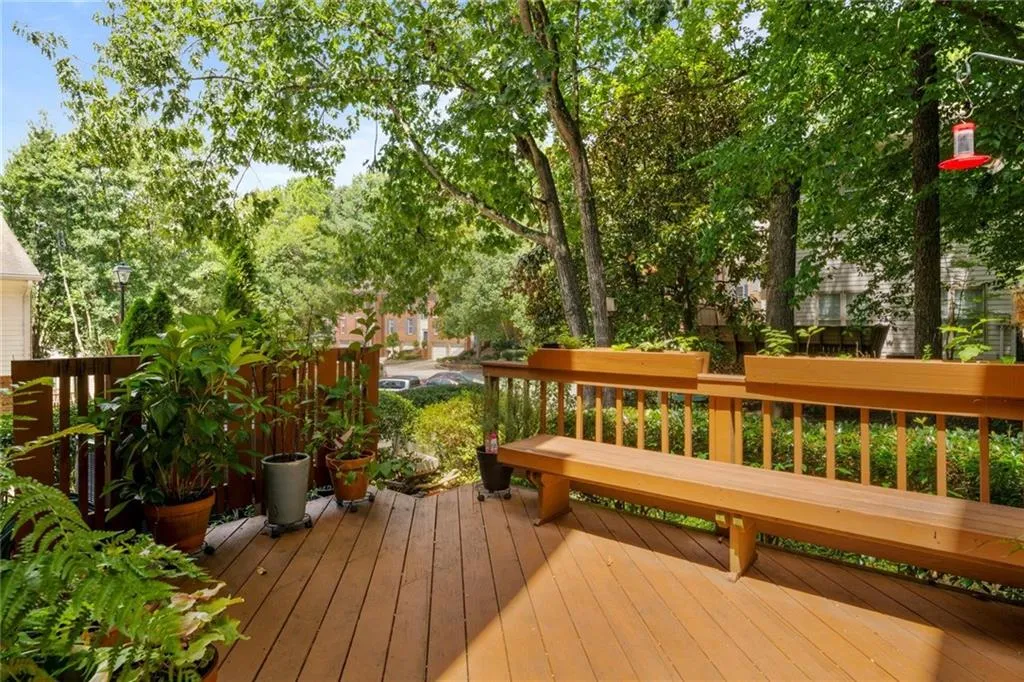 501 Brandywine Circle, Sandy Springs, Georgia 30350, 3 Bedrooms Bedrooms, ,2 BathroomsBathrooms,Residential,Sold,501 Brandywine Circle,6849930