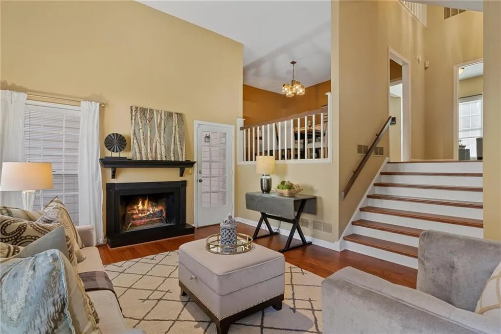 501 Brandywine Circle, Sandy Springs, Georgia 30350, 3 Bedrooms Bedrooms, ,2 BathroomsBathrooms,Residential,Sold,501 Brandywine Circle,6849930