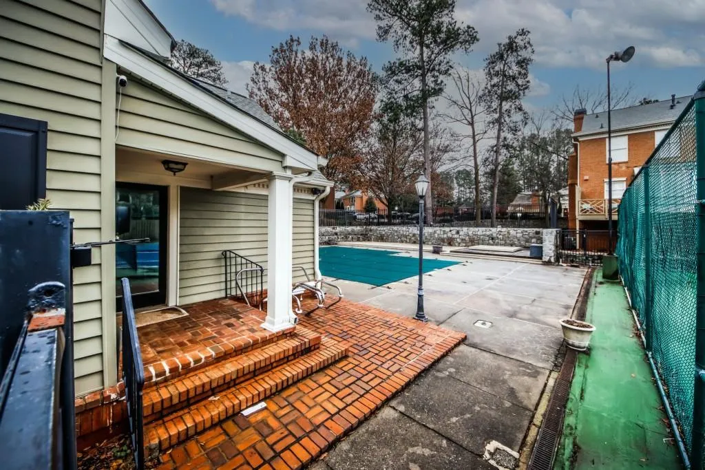 33 Mount Vernon Circle, Sandy Springs, Georgia 30338, 2 Bedrooms Bedrooms, ,2 BathroomsBathrooms,Residential,Sold,33 Mount Vernon Circle,7162996