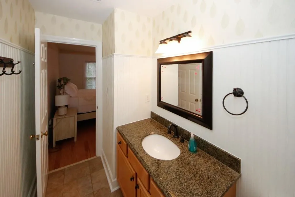 33 Mount Vernon Circle, Sandy Springs, Georgia 30338, 2 Bedrooms Bedrooms, ,2 BathroomsBathrooms,Residential,Sold,33 Mount Vernon Circle,7162996