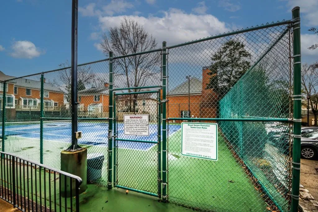 33 Mount Vernon Circle, Sandy Springs, Georgia 30338, 2 Bedrooms Bedrooms, ,2 BathroomsBathrooms,Residential,Sold,33 Mount Vernon Circle,7162996