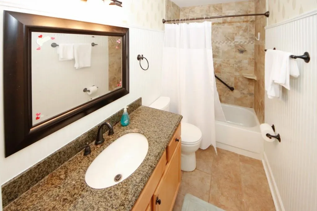 33 Mount Vernon Circle, Sandy Springs, Georgia 30338, 2 Bedrooms Bedrooms, ,2 BathroomsBathrooms,Residential,Sold,33 Mount Vernon Circle,7162996