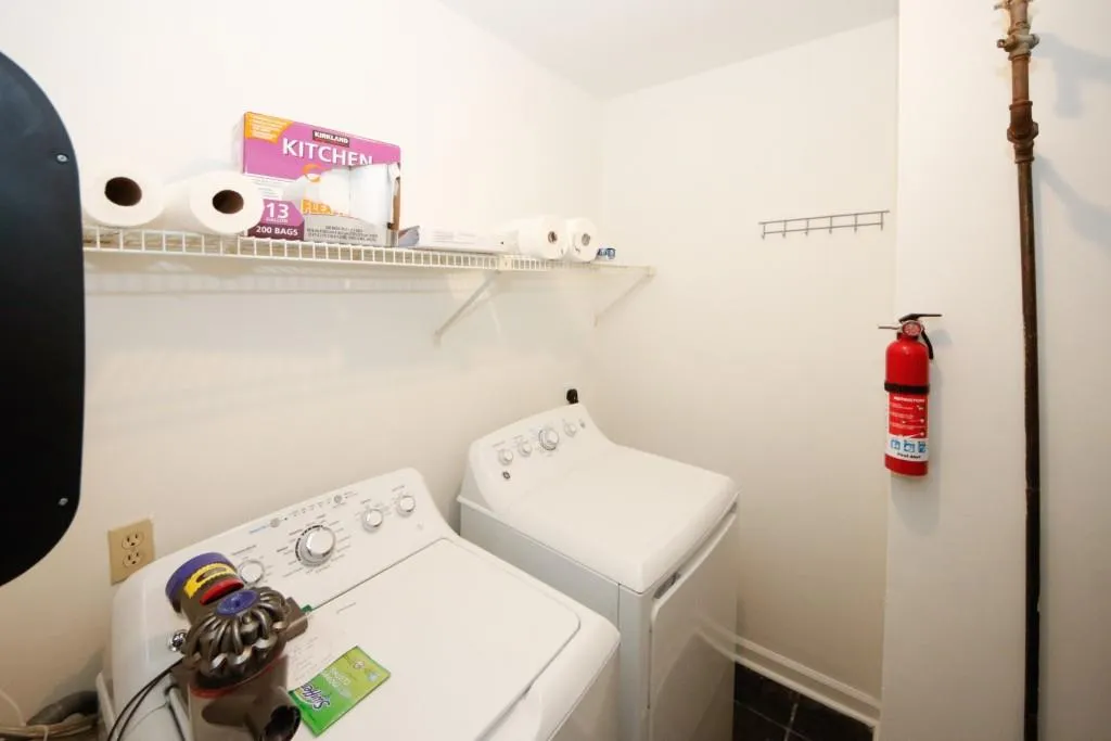 33 Mount Vernon Circle, Sandy Springs, Georgia 30338, 2 Bedrooms Bedrooms, ,2 BathroomsBathrooms,Residential,Sold,33 Mount Vernon Circle,7162996