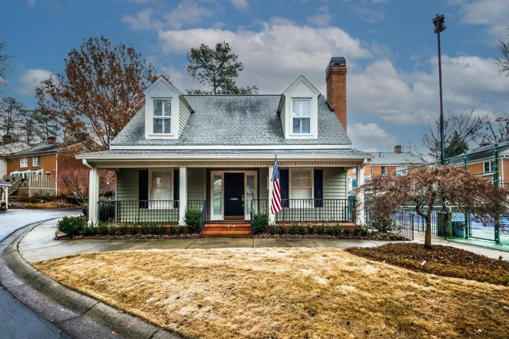 33 Mount Vernon Circle, Sandy Springs, Georgia 30338, 2 Bedrooms Bedrooms, ,2 BathroomsBathrooms,Residential,Sold,33 Mount Vernon Circle,7162996