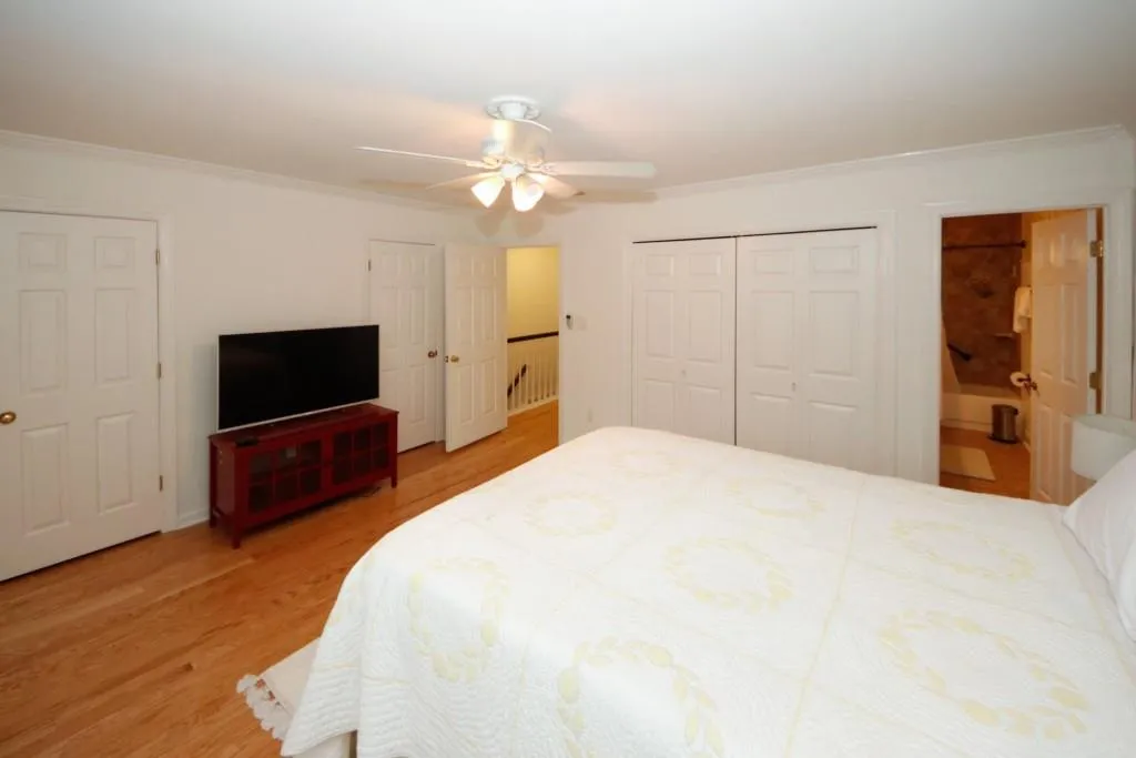 33 Mount Vernon Circle, Sandy Springs, Georgia 30338, 2 Bedrooms Bedrooms, ,2 BathroomsBathrooms,Residential,Sold,33 Mount Vernon Circle,7162996