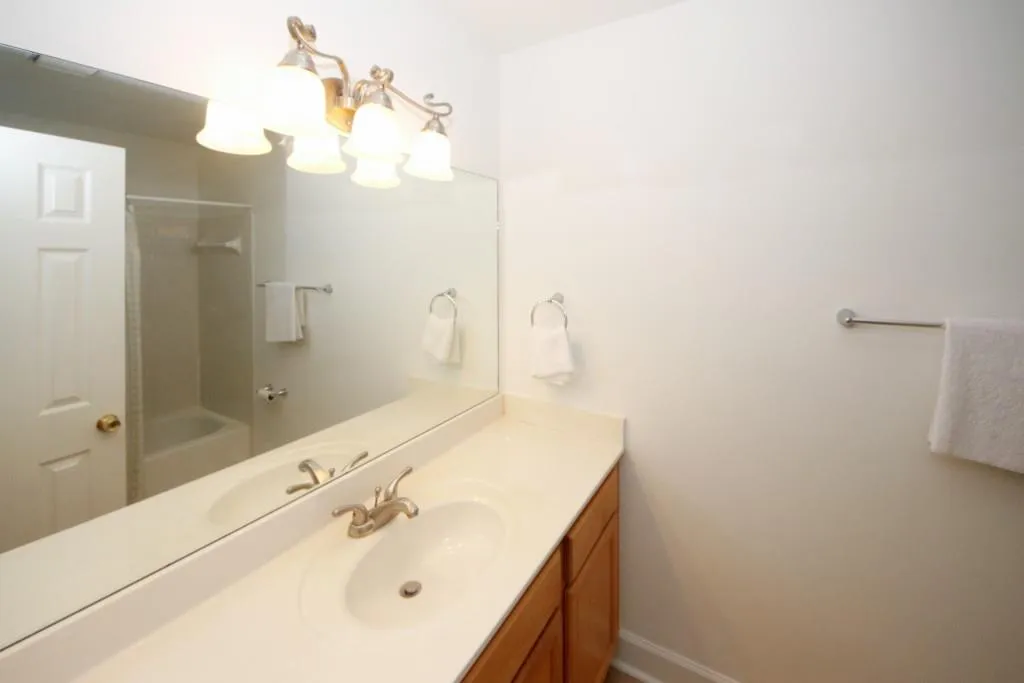 33 Mount Vernon Circle, Sandy Springs, Georgia 30338, 2 Bedrooms Bedrooms, ,2 BathroomsBathrooms,Residential,Sold,33 Mount Vernon Circle,7162996