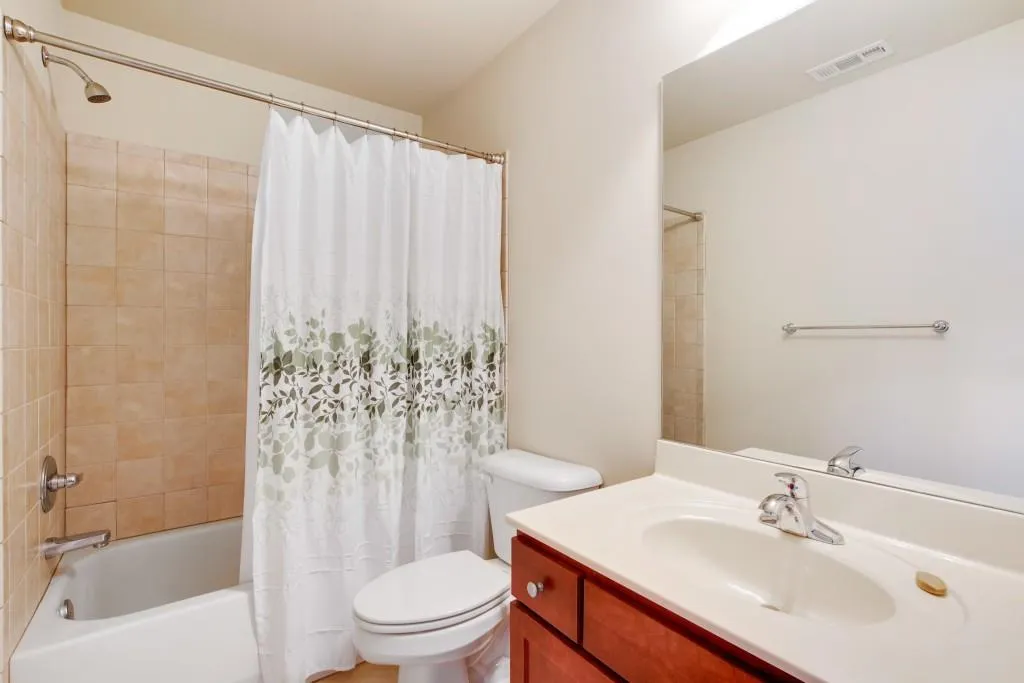 218 Le Gran View, Atlanta, Georgia 30328, 2 Bedrooms Bedrooms, ,2 BathroomsBathrooms,Residential,Sold,218 Le Gran View,6776364