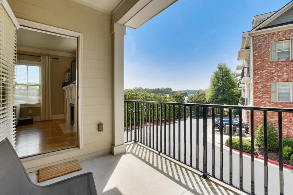 218 Le Gran View, Atlanta, Georgia 30328, 2 Bedrooms Bedrooms, ,2 BathroomsBathrooms,Residential,Sold,218 Le Gran View,6776364