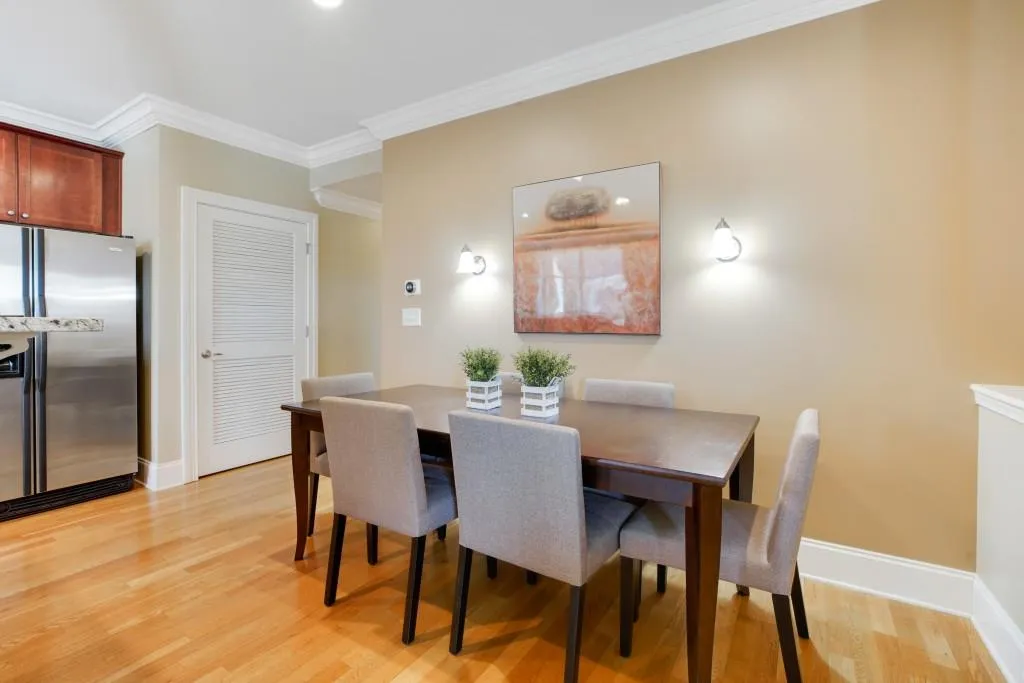 218 Le Gran View, Atlanta, Georgia 30328, 2 Bedrooms Bedrooms, ,2 BathroomsBathrooms,Residential,Sold,218 Le Gran View,6776364