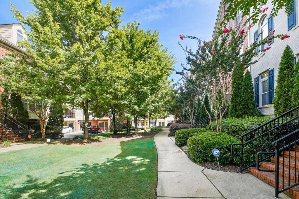 218 Le Gran View, Atlanta, Georgia 30328, 2 Bedrooms Bedrooms, ,2 BathroomsBathrooms,Residential,Sold,218 Le Gran View,6776364