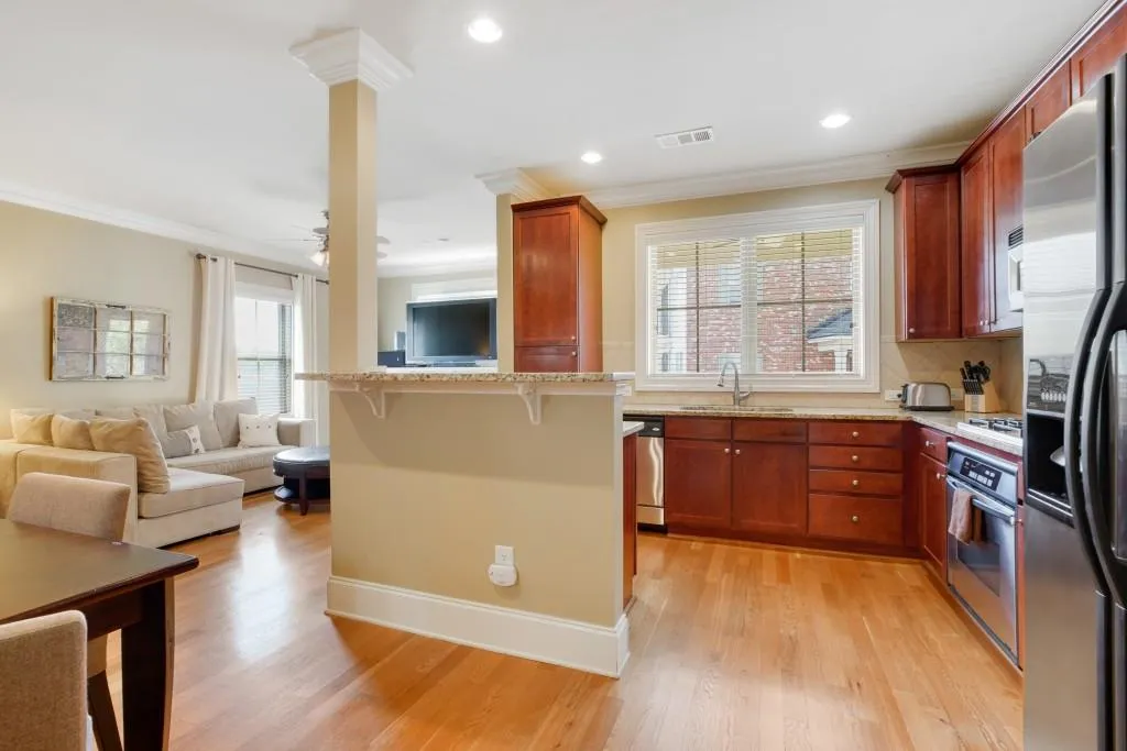 218 Le Gran View, Atlanta, Georgia 30328, 2 Bedrooms Bedrooms, ,2 BathroomsBathrooms,Residential,Sold,218 Le Gran View,6776364