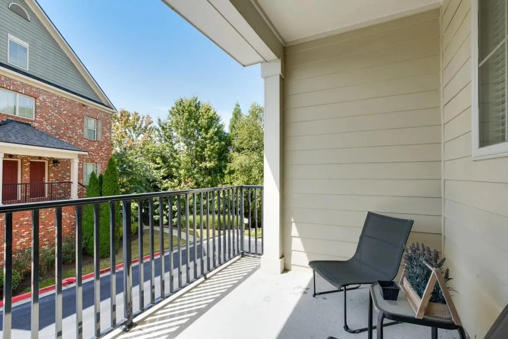 218 Le Gran View, Atlanta, Georgia 30328, 2 Bedrooms Bedrooms, ,2 BathroomsBathrooms,Residential,Sold,218 Le Gran View,6776364