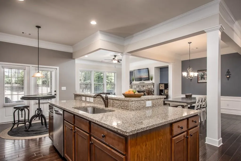 124 Barkley Lane, Sandy Springs, Georgia 30328, 3 Bedrooms Bedrooms, ,3 BathroomsBathrooms,Residential,Sold,124 Barkley Lane,5905276